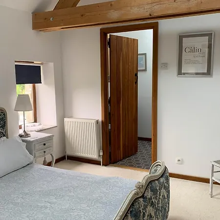 Apartment Le Pressoir De La Vieville, Renoir *